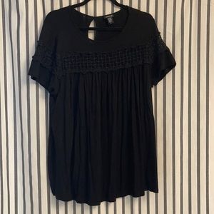 Torrid size 2 black loose fitting blouse